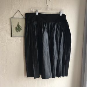NWT faux leather skater skirt 🕷
